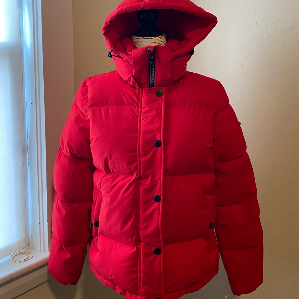 BCBG Short Boxy Hooded Puffer Jacket Sz S